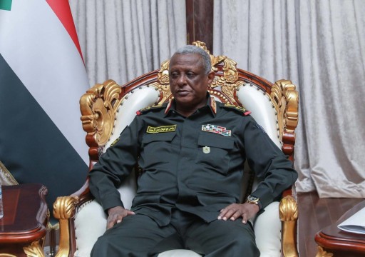 مساعد قائد الجيش السوداني: لن نسلم السلطة لمدنيين إلا بانتخابات
