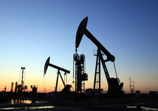 النفط يصعد مع تفوق مخاوف الإمداد على زيادة الوقود الأمريكية