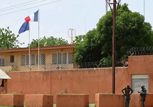 فرنسا تغلق سفارتها في النيجر
