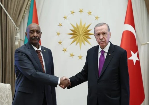 أردوغان يعرض الوساطة بين السودان وأبوظبي.. والبرهان يرحب