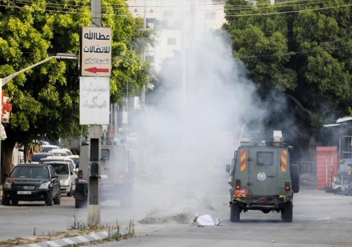 استشهاد فلسطيني وإصابة ثمانية في اقتحام جيش الاحتلال مدينة نابلس
