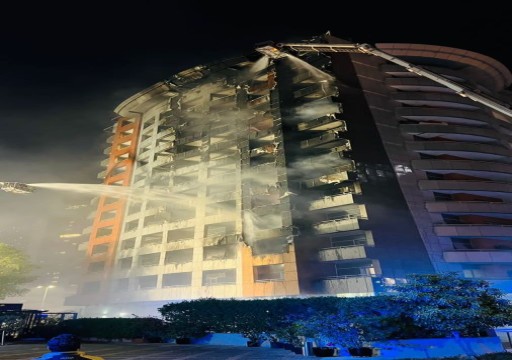 "مدني دبي" يعلن السيطرة على حريق في بناية سكنية دون إصابات أو وفيات