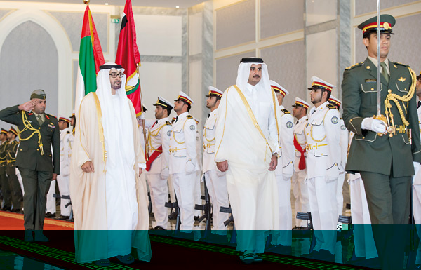 "كارينجي": الإماراتيون يفتقدون للديمقراطية أكثر من القطريين