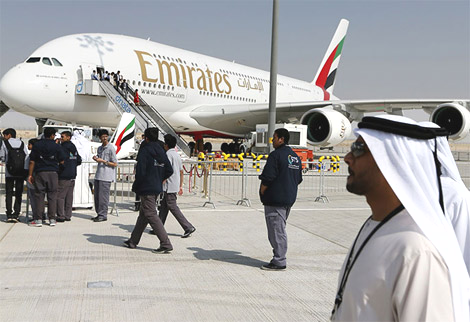 "الإماراتية" تسيّر طائرتها العملاقة إلى طهران احتفالا بالرحلة الرابعة