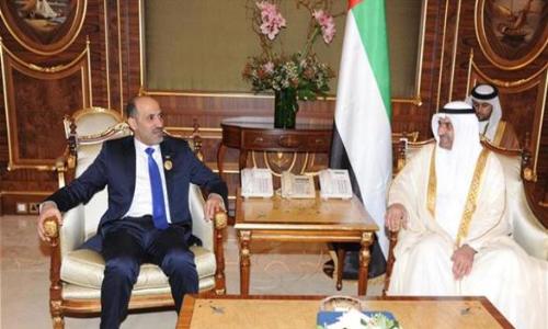حاكم الفجيرة يلتقي رئيس الائتلاف السوري المعارض