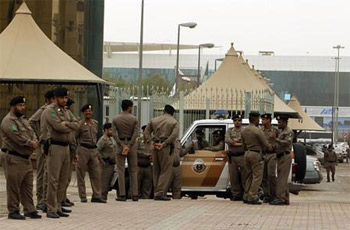 السعودية: منفذي الهجوم على منفذ "الوديعة" الحدودي سعوديون مطلوبون أمني