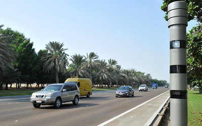 حجز 1469 سيارة في أبوظبي بسبب القيادة بسرعة زائدة