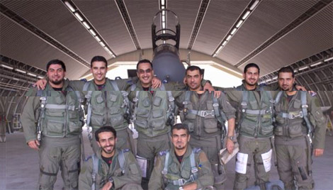 السعودية تنشر صور الطيارين الذين قصفوا معاقل "داعش" بسورية