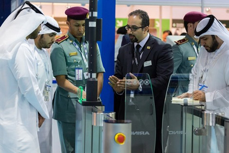 شرطة دبي تحذر من "التذاكر المزورة" في موسم السفر