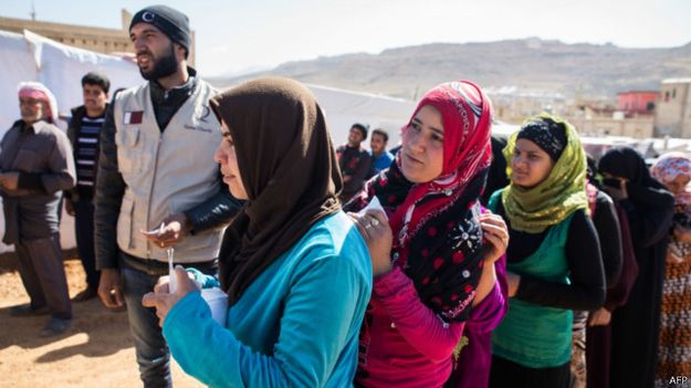 برنامج الغذاء العالمي يعلن وقف مساعدات اللاجئين السوريين