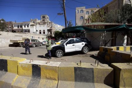 دول أجنبية تغلق سفاراتها في اليمن بسبب تدهور الوضع الأمني